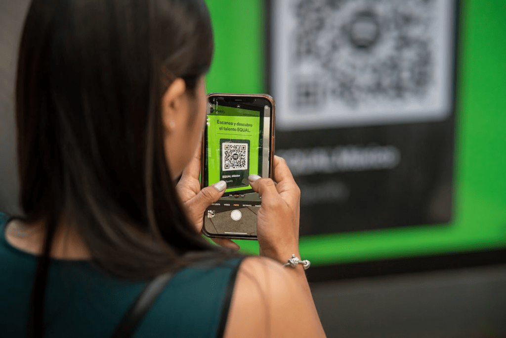 Escreen Bar Code Digital signage future with QR codes | Escreen